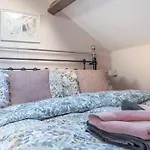Nyaraló Quirky