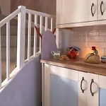 Quirky Nyaraló