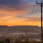 Nyaraló Quirky *